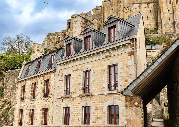 Dog friendly hotels La Mere Poulard